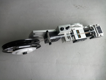 i-pulse label feeders